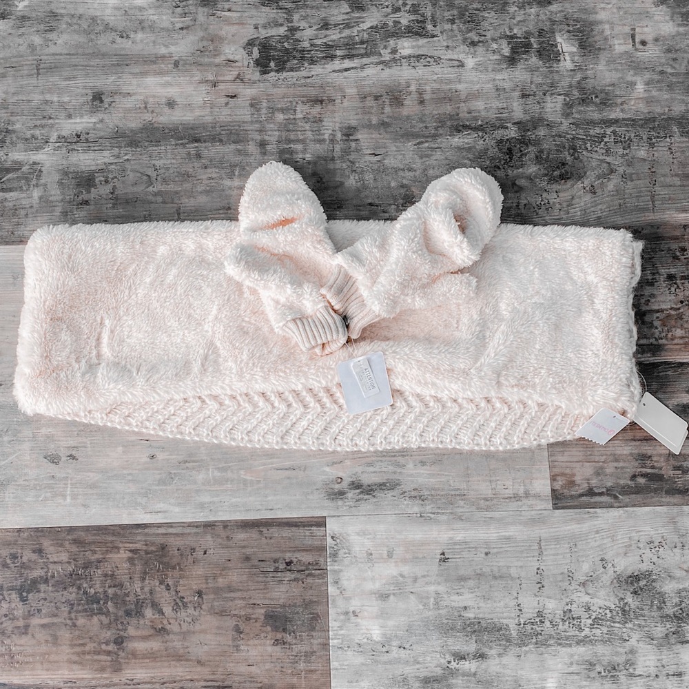 ❗️SOLD❗️RARE JAPANESE COZY SET *NWT*